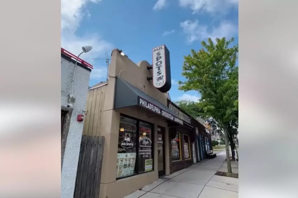 Has This Food Vlogger Found Tom Brady's Favorite Mich Restaurant?