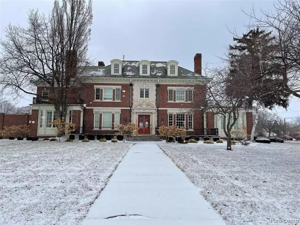 You&#8217;d Swear This House in Saginaw is the One From &#8216;Home Alone&#8217;