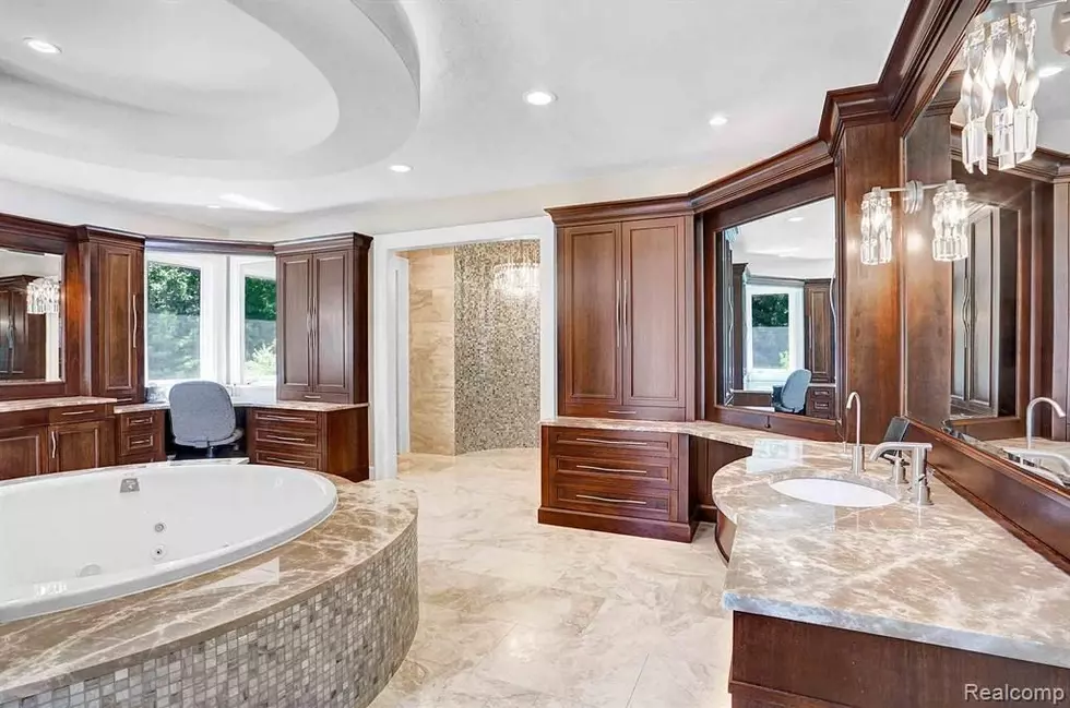 15 Johns:  Yup, This Home in Rochester Has 15 Glorious Bathrooms