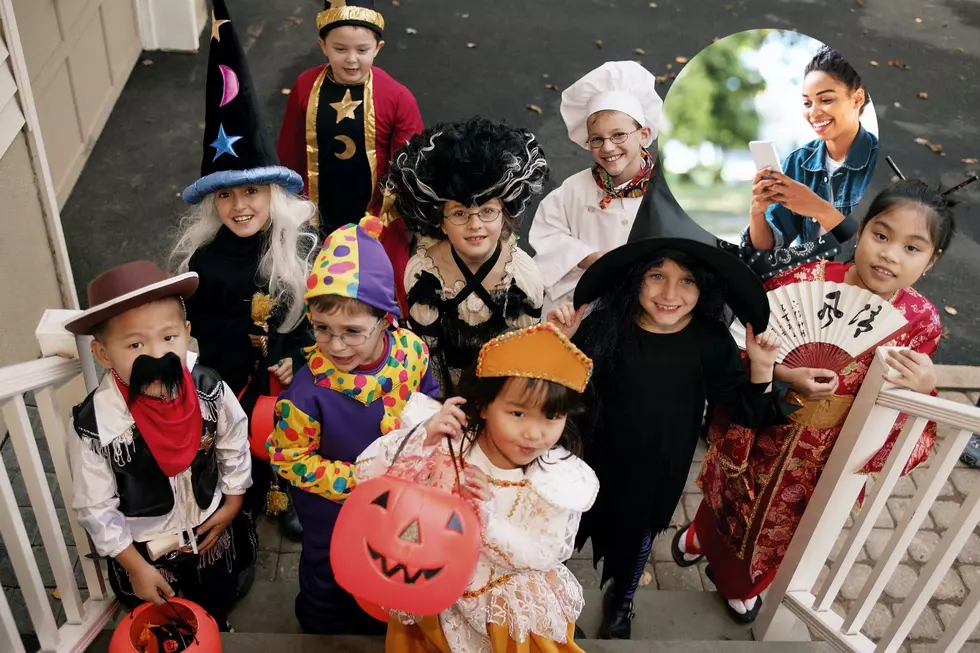 Trick or Treating Made Easy with App Marking Homes Giving Candy