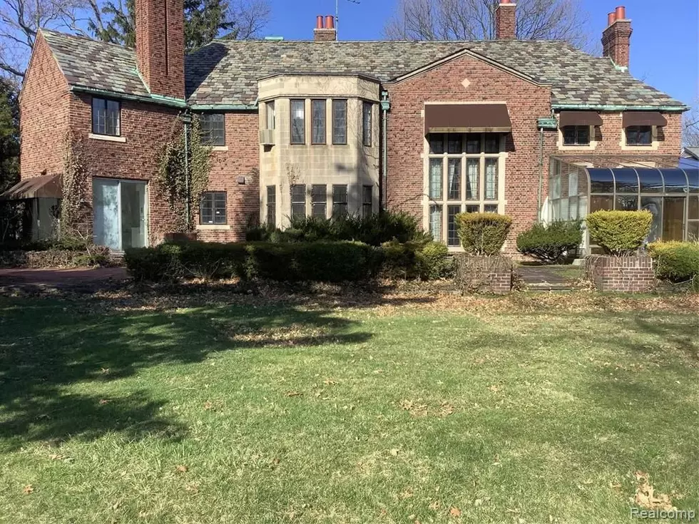 Michigan Man Restoring Aretha Franklin's Iconic Detroit Home 