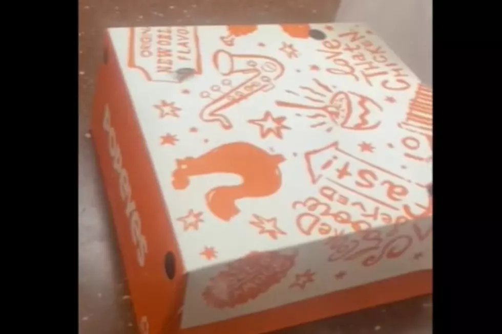 Detroit DoorDash Driver Shares Video of Cockroach Infestation at Popeyes, Restaurant Closed