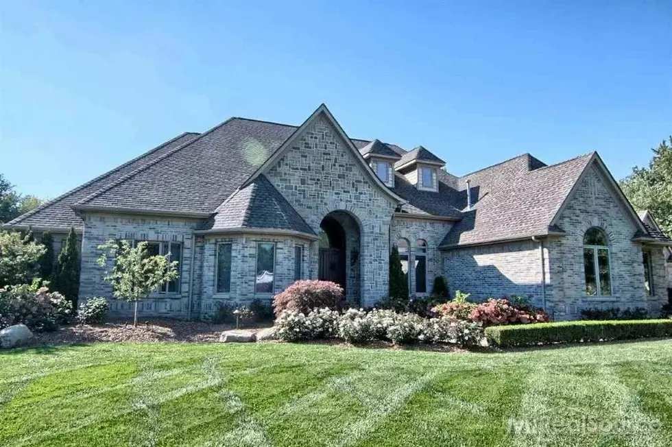 Uncle Kracker's Harrison Twp. Home - It Has a Pub, Tunnels + More