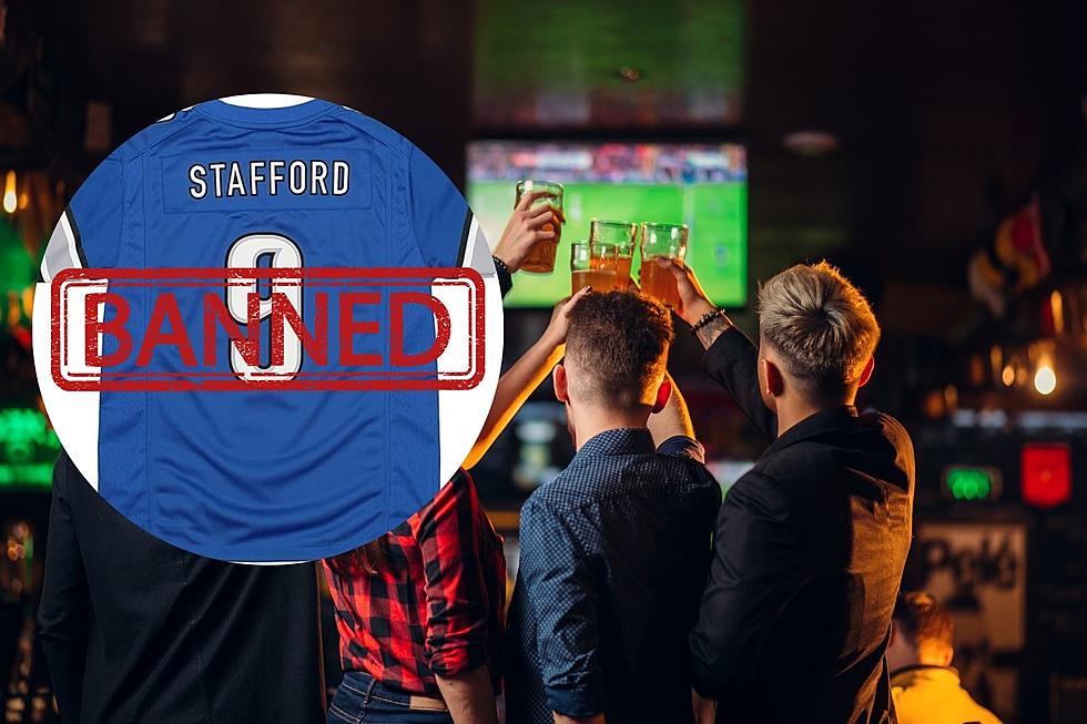 Detroit Sports Bar Issues Strong Warning: No Stafford Jerseys