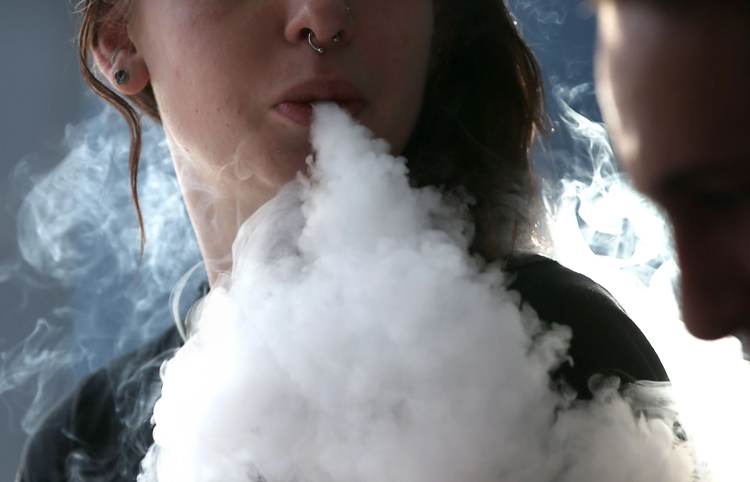 Bentley Principal Warns About Hidden Vape Devices