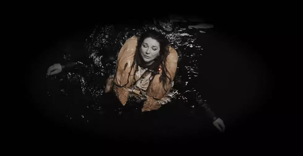 Kate Bush Nearly Freezes Herself to 'Dream of Sheep'