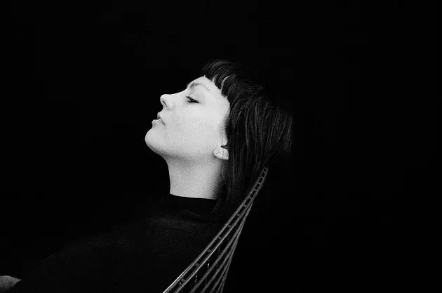 Angel Olsen&#8217;s &#8216;Fly on Your Wall&#8217; Is the Sad Beauty We Need