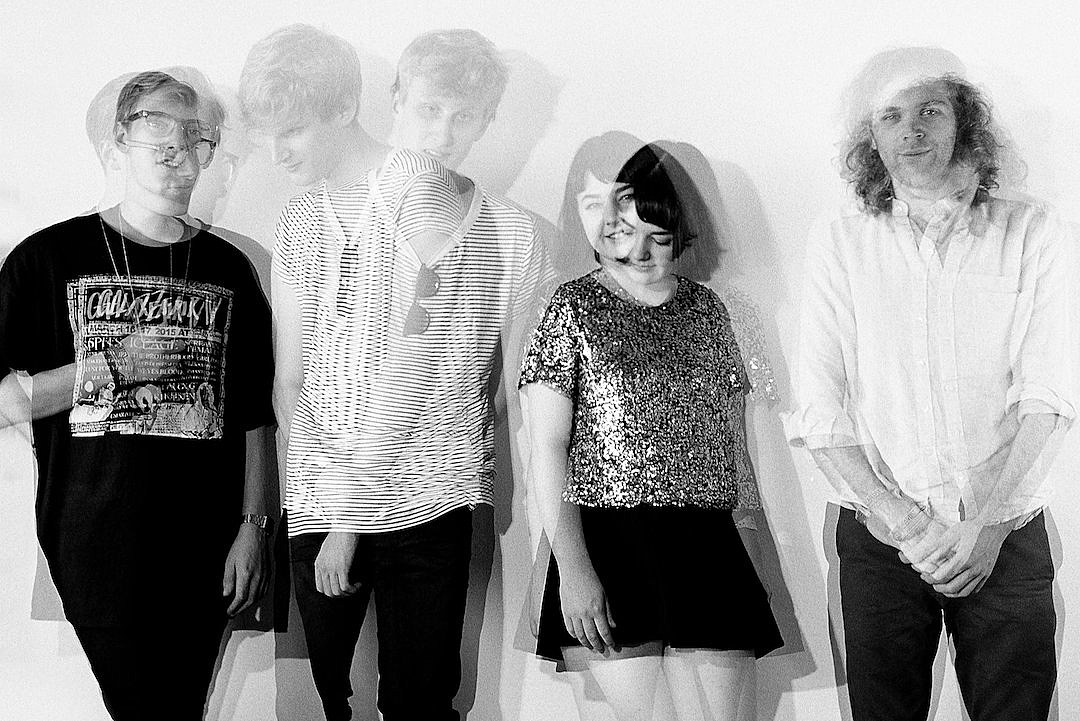 Yumi Zouma Give Oasis a Shoegaze Wash on 'She's Electric'