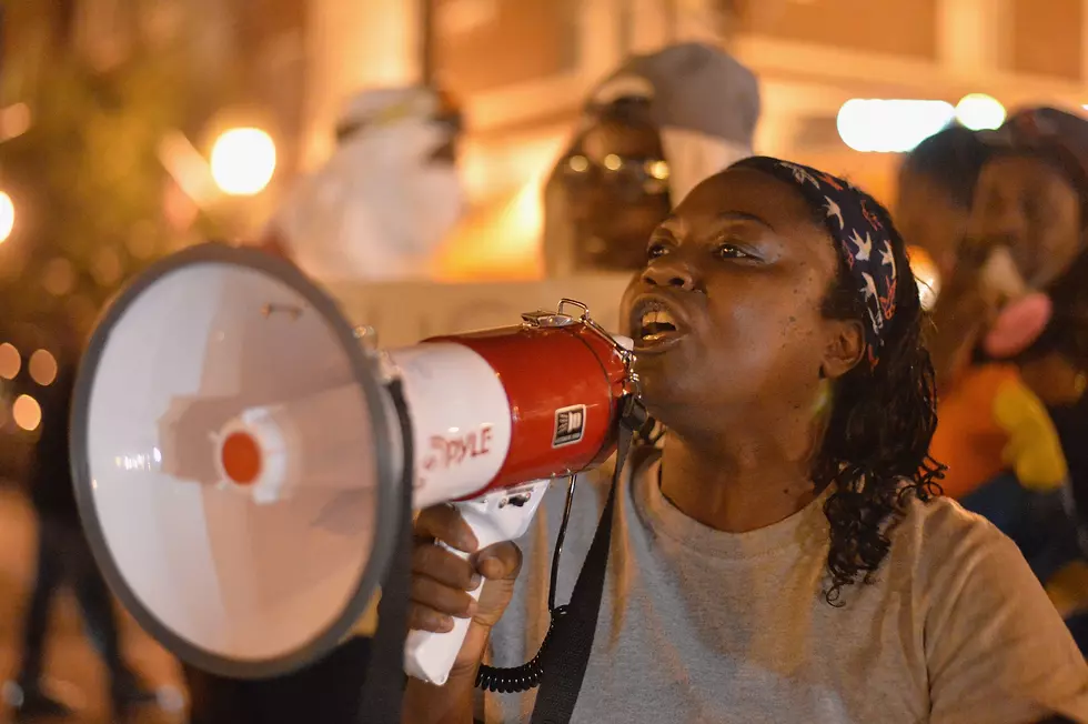 Black Lives Matter Rally In Kalamazoo Blocks Mall Entrance [Video]