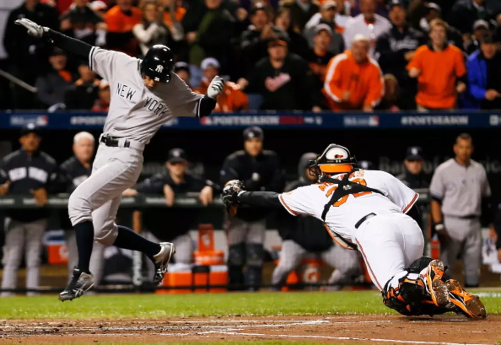 Ichiro Scores a Run Against the Orioles by Running Around a Tag [Video]