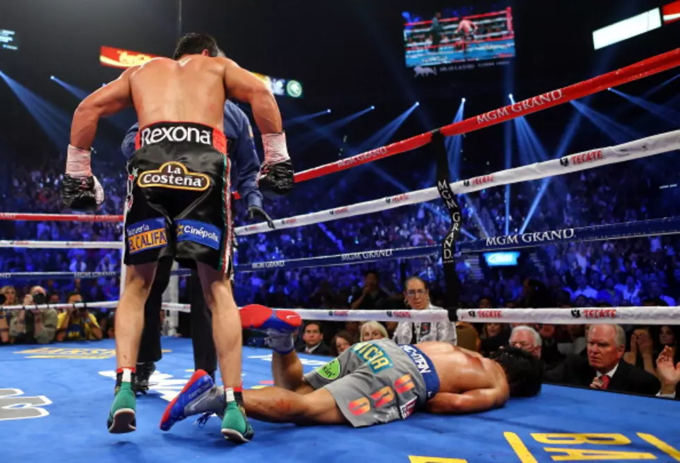 Marquez Face-Plants Pacquiao in 6th to Earn Win by KO [VIDEO]