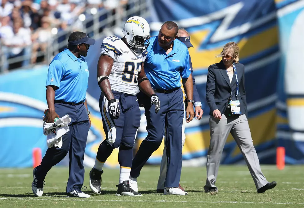 Chargers Dwight Freeney Suffers Quadriceps Tear During Cowboys Game