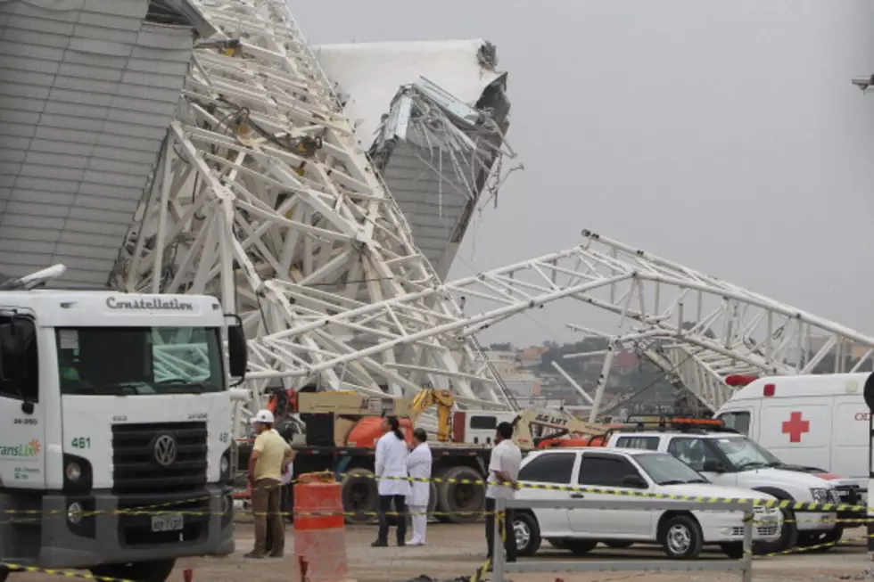 Crane Collapses On A World Cup Stadium In Brazil, Three People Are Dead