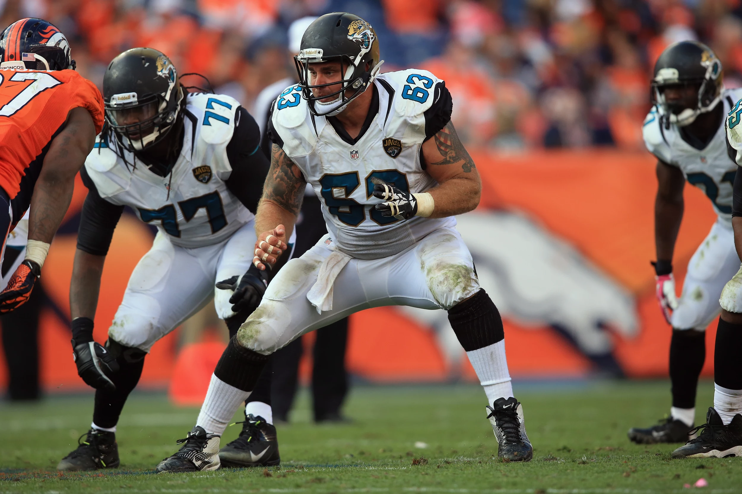 Jacksonville Jaguars sign center Brad Meester 