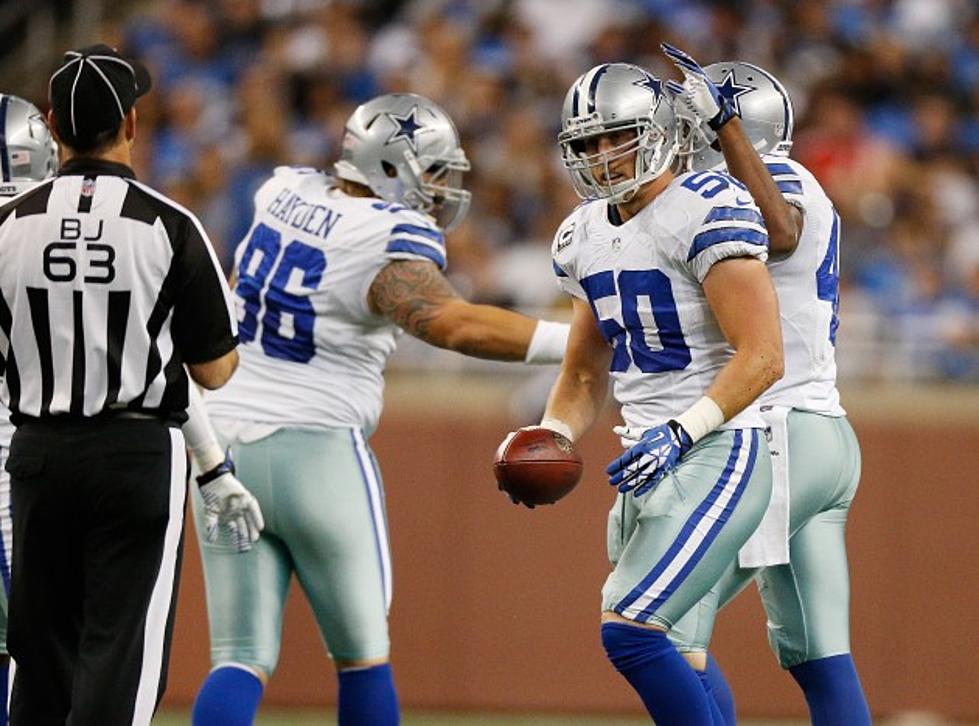 Dallas Cowboys LB Sean Lee Leaves Game with Neck Injury
