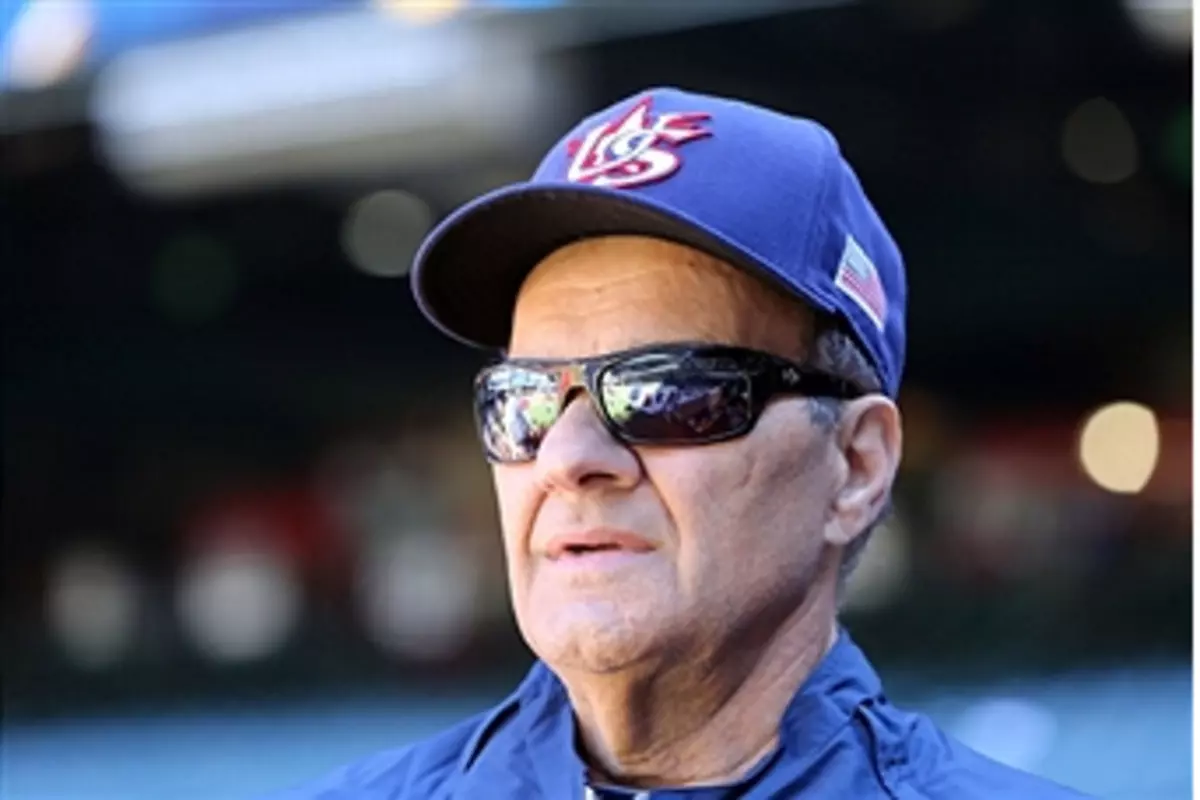Baseball's Torre, La Russa, Cox Add Another Title: Hall Of Famer