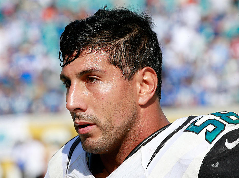 Jason Babin Reports to Camp, Days After Signing Deal with Jets