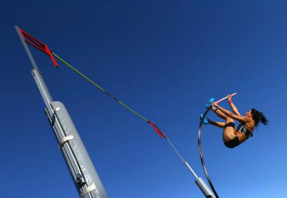 Olympic Pole Vault Champ Jenn Suhr Injured After Pole Snapped