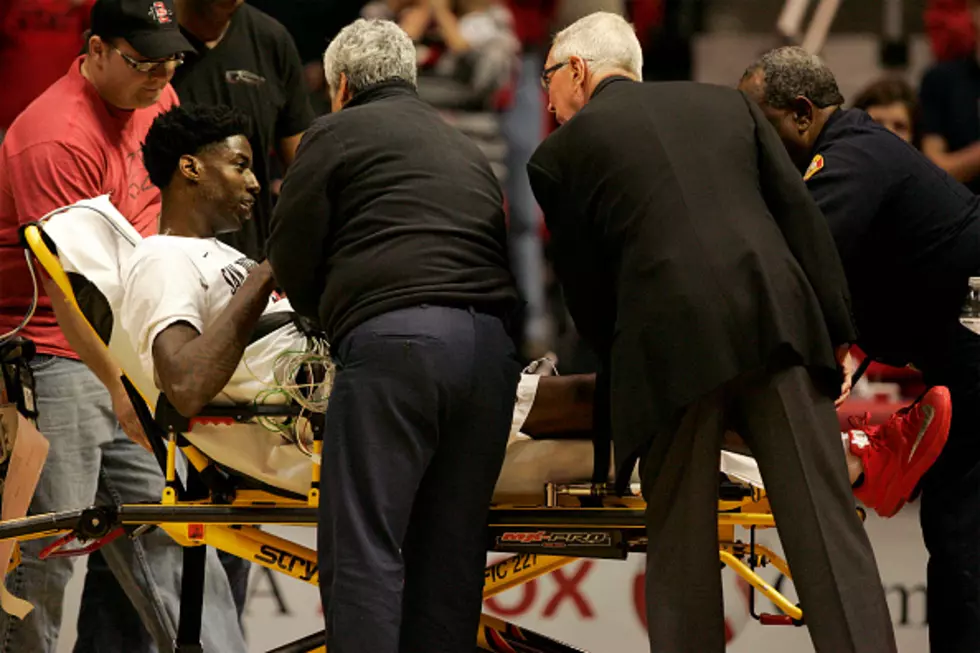 San Diego State Forward Dwayne Polee Collapses on Court During Game [VIDEO]