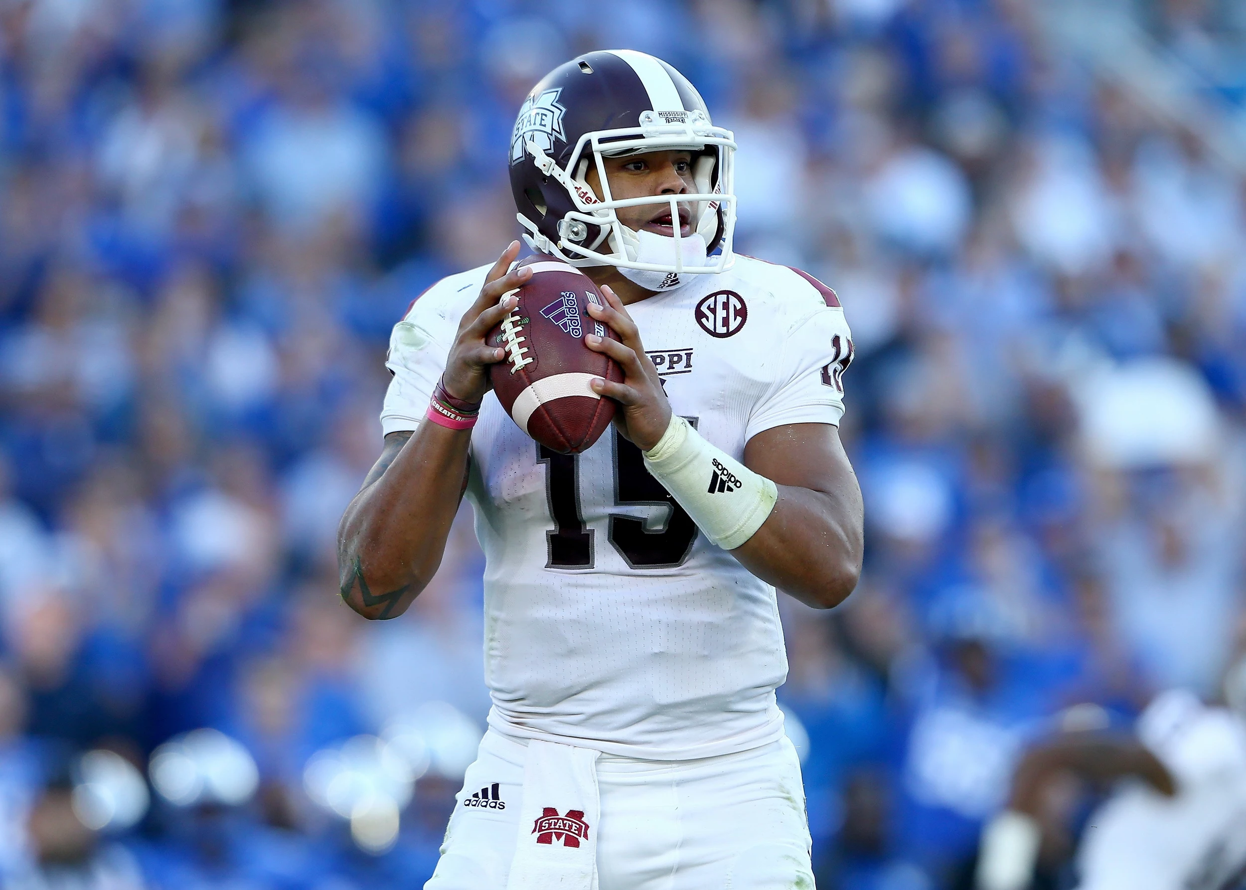 Miss State QB Dak Prescott got attacked during a concert