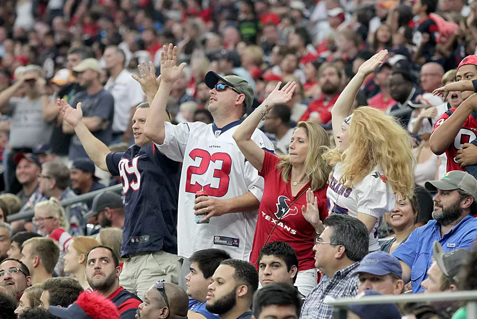 Houston Texan Fans Tumble Down Stairs During Two Fights at Game [VIDEO]