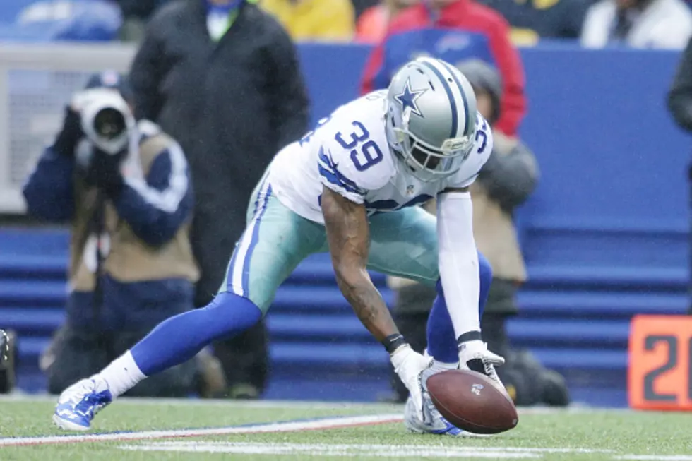 Brandon Carr Takes a Pay Cut to Stay With The Cowboys