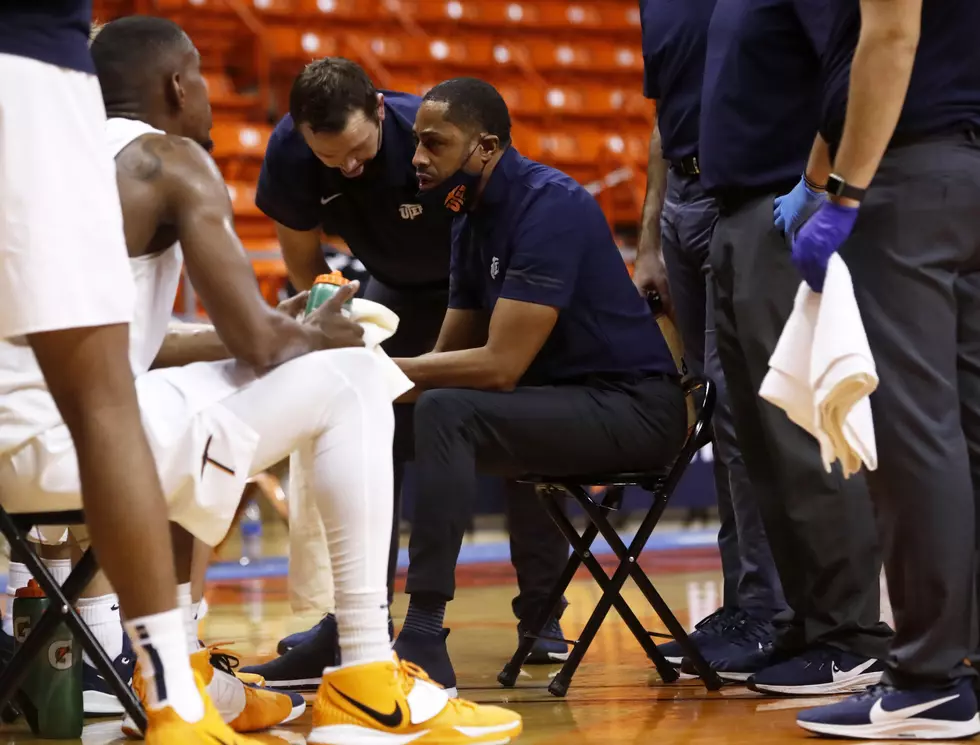 Saint Mary’s Steams Through UTEP in First Road Game, 73-61