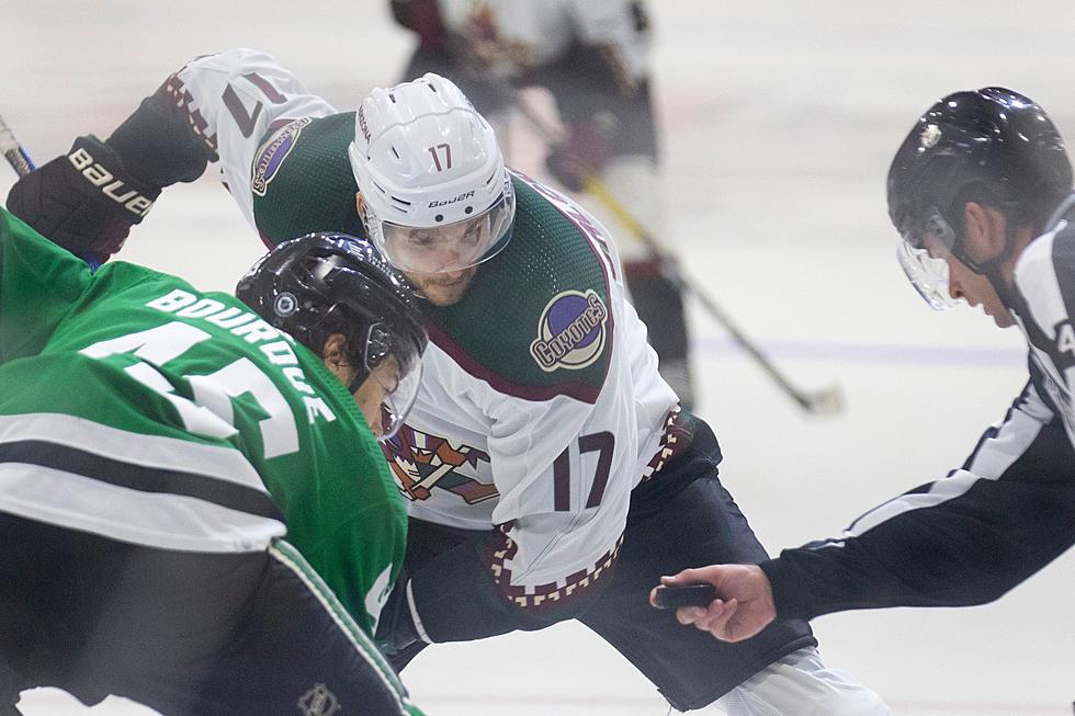 Stars 6 - Coyotes 3:NHL Hockey Exhibition Game Excites in El Paso