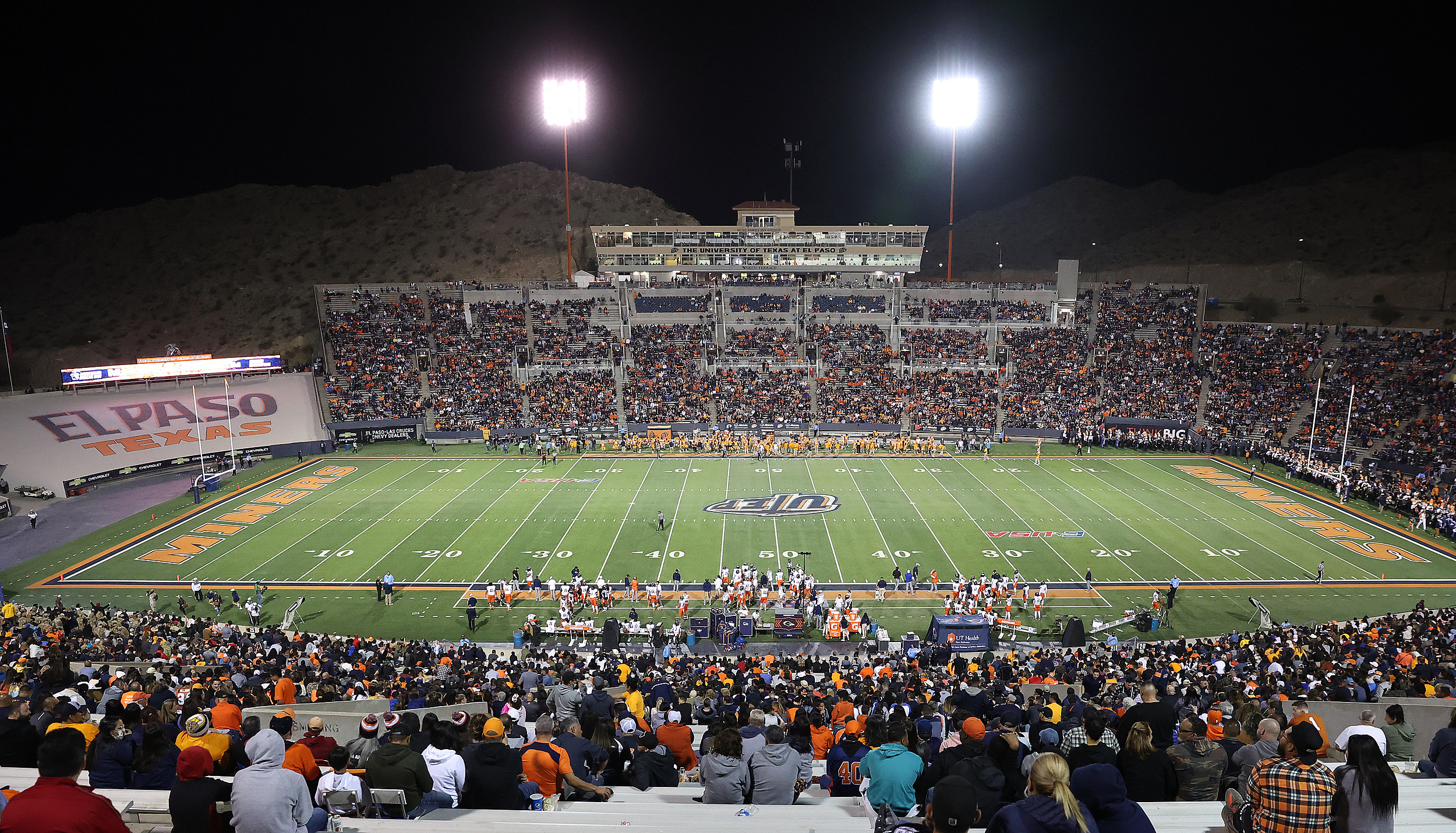 ESPN's Pat McAfee Gives UTEP Kicker Praise After UTEP-FIU Game