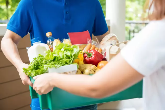 Doctor Gives Advice On Handling Groceries and Take Out