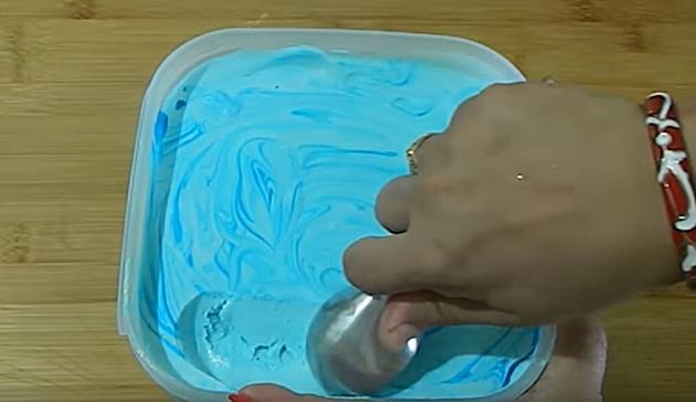 Is This the Secret to Making Blue Moon Ice Cream at Home?