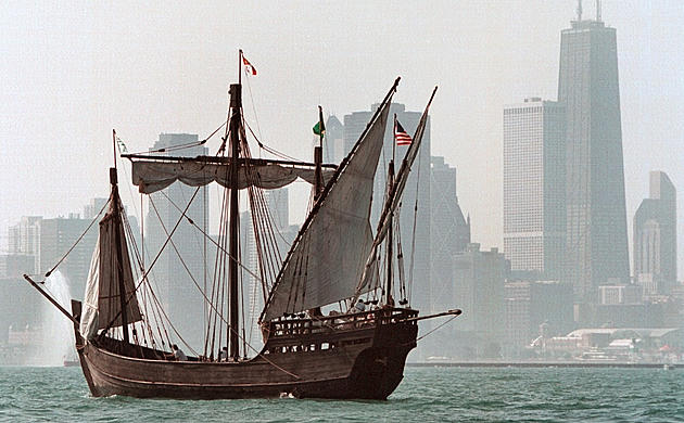 Christopher Columbus&#8217; Ships &#8216;Nina&#8217; and &#8216;Pinta&#8217; Sail into South Haven