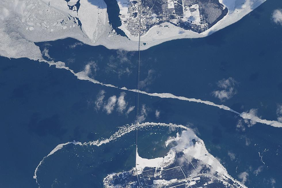 This is How the Mackinac Bridge Looks from the International Space Station