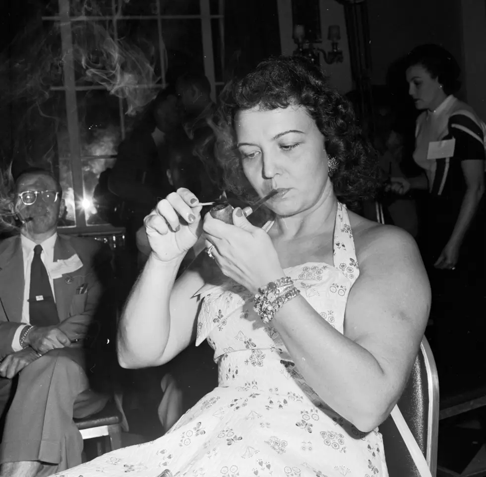 This Michigan Woman Was Once a National Champion Pipe Smoker – Wait, What?