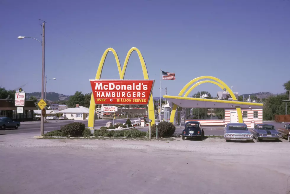 Girl Serenades McDonald’s Employees With Rendition Of ‘McDonald’s Drive-Thru Song’