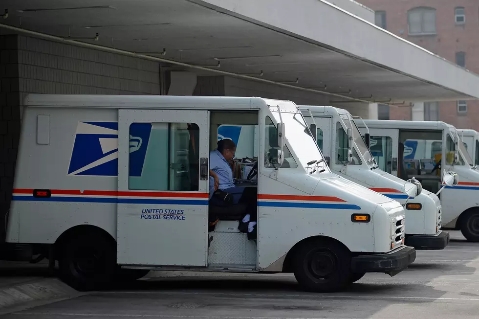 Don&#8217;t Give MN Mail Carriers Tips or Gift Cards This Year