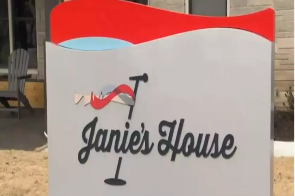 Steven Tyler Opens &#8220;Janie&#8217;s House&#8221; For Abused Girls