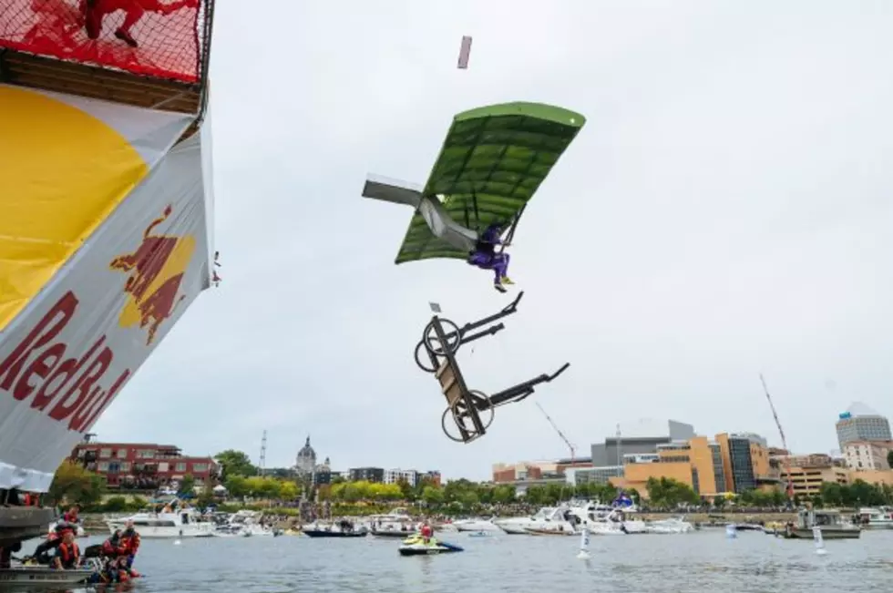 "Cherry & Spoon" Wins Red Bull Flugtag in St. Paul [WATCH]