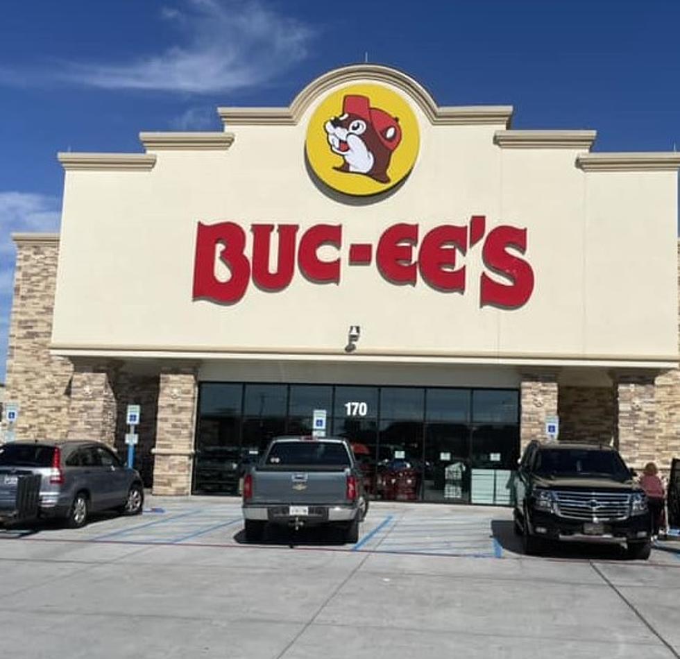 How does the Buc-ee's experience compare to stores in Minnesota?