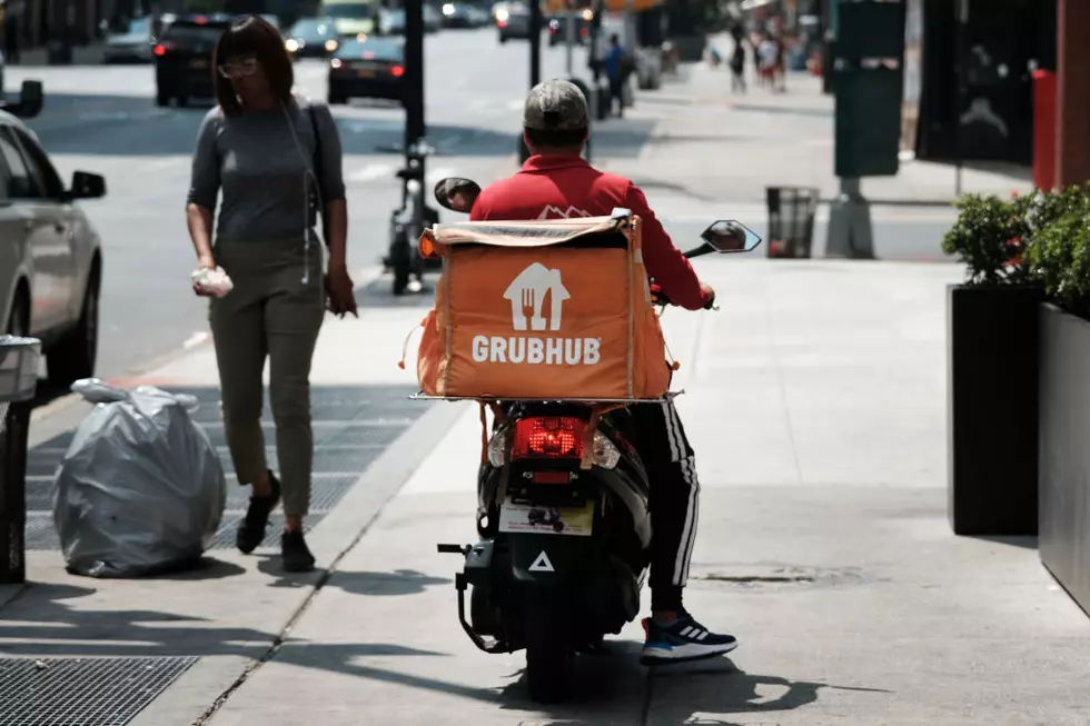DoorDash, Uber Eats, and Grubhub Sue New York City Over Minimum Wage Law