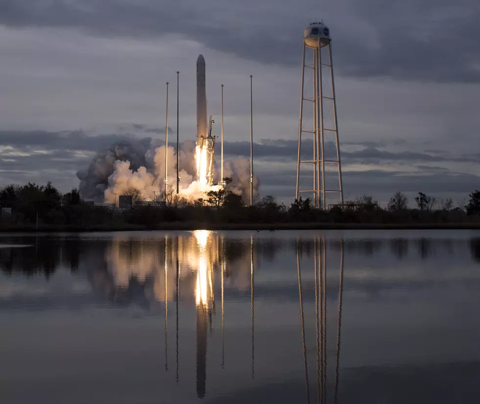 Man is Going to Launch Himself in Home Made Rocket to Prove Earth is Flat