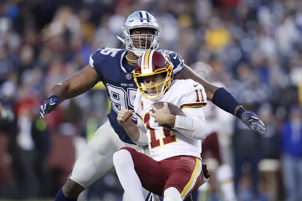 Cowboys&#8217; DE Quits Football While Smoking Blunt