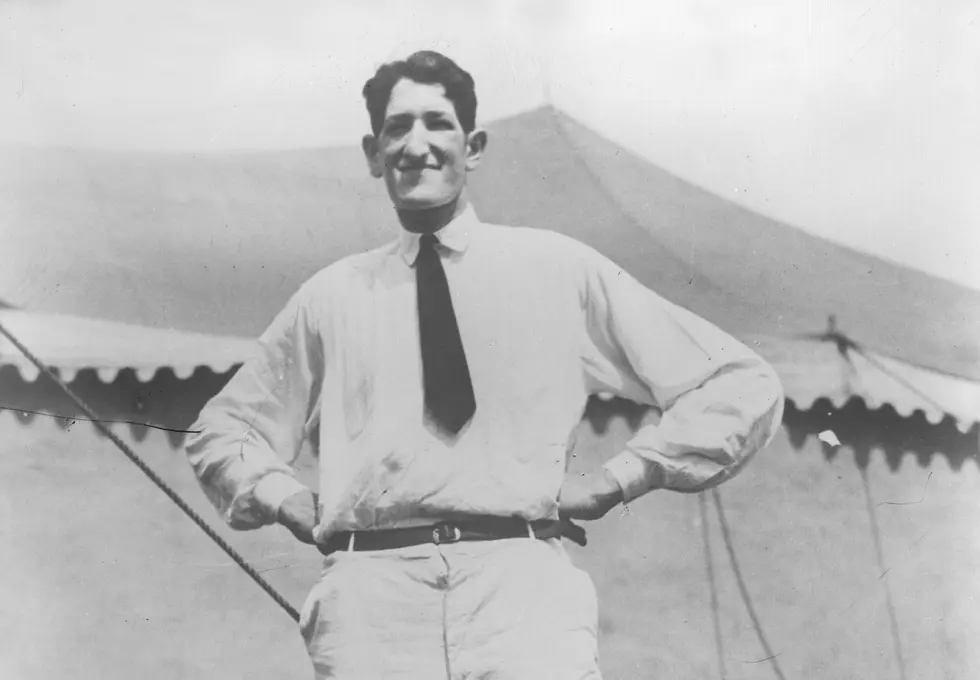 EP History: Jack Earle, ‘The World’s Tallest Man’