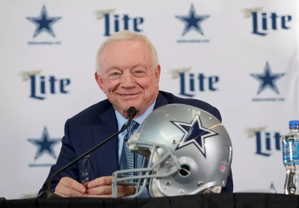 Jerry Jones Thinks About Dez Bryant in the Shower