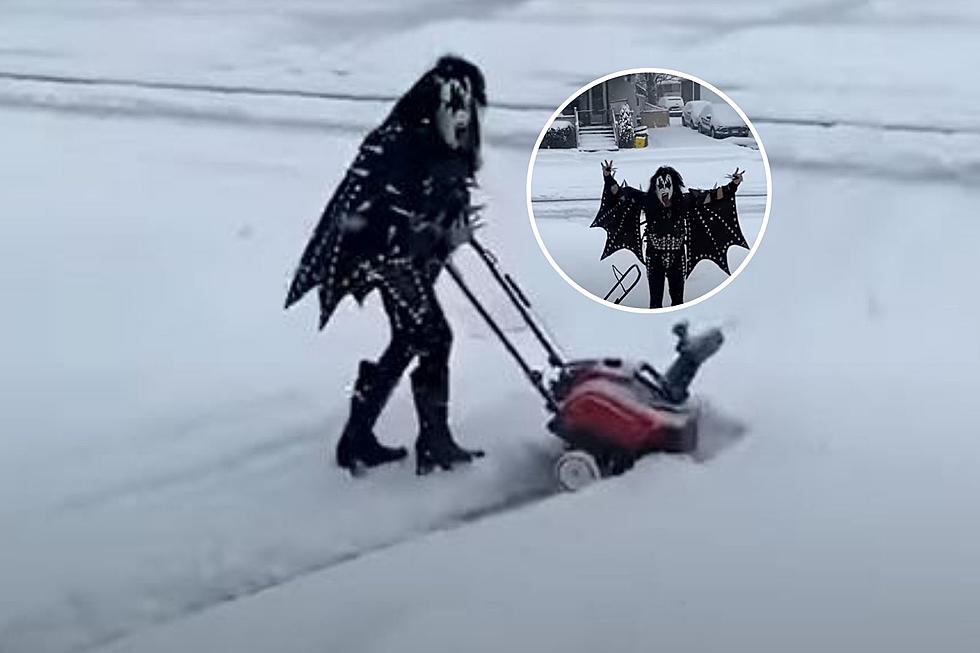 NY Kiss Fan Snow Blows Street in Gene Simmons Costume (Video)