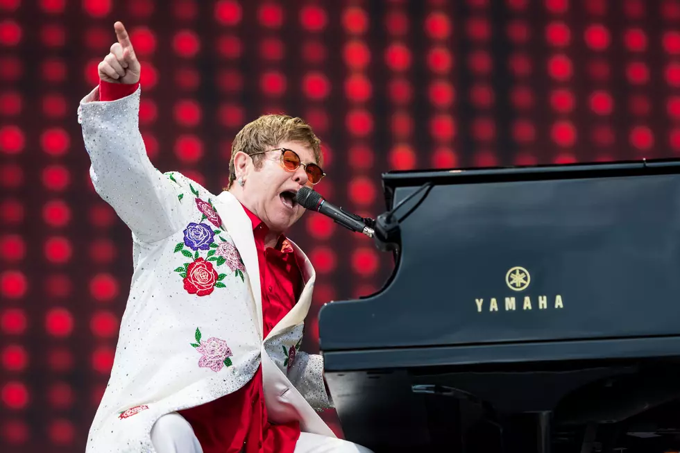 Elton John Announces Plans To Retire