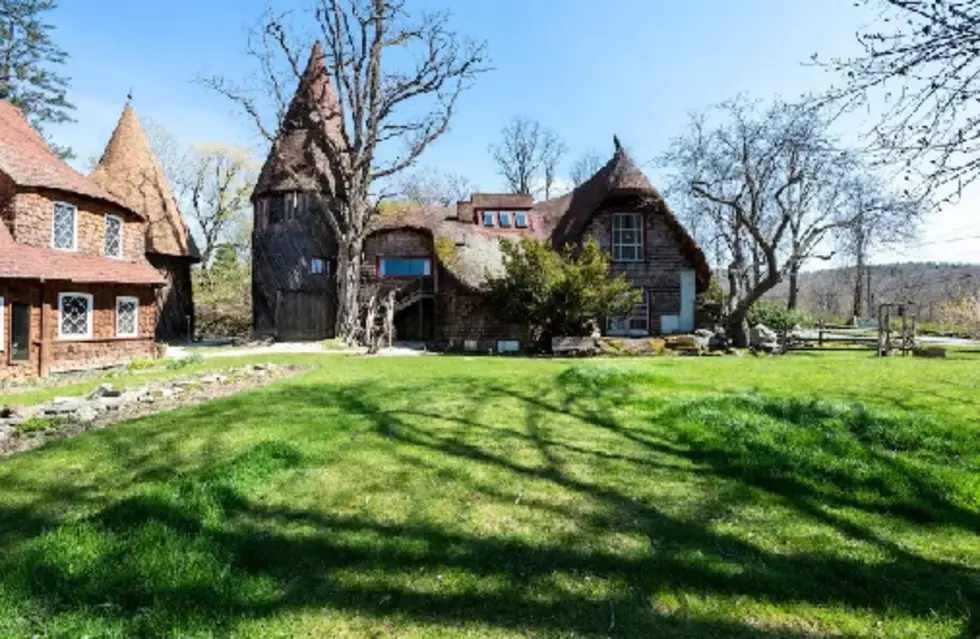 There&#8217;s a Gingerbread House-Airbnb You Can Rent in the Berkshires