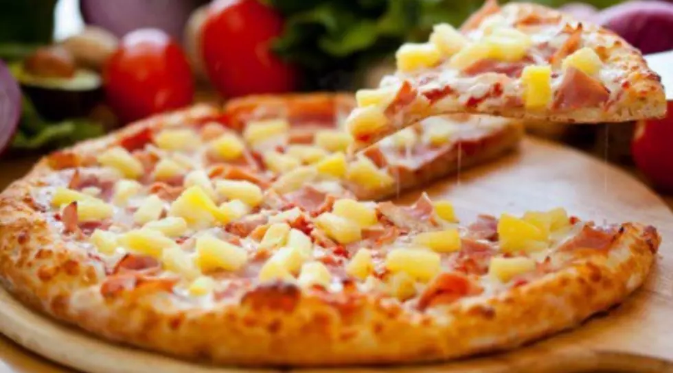 5 Reasons Why Massachusetts Should NEVER Put Pineapple On Pizza!