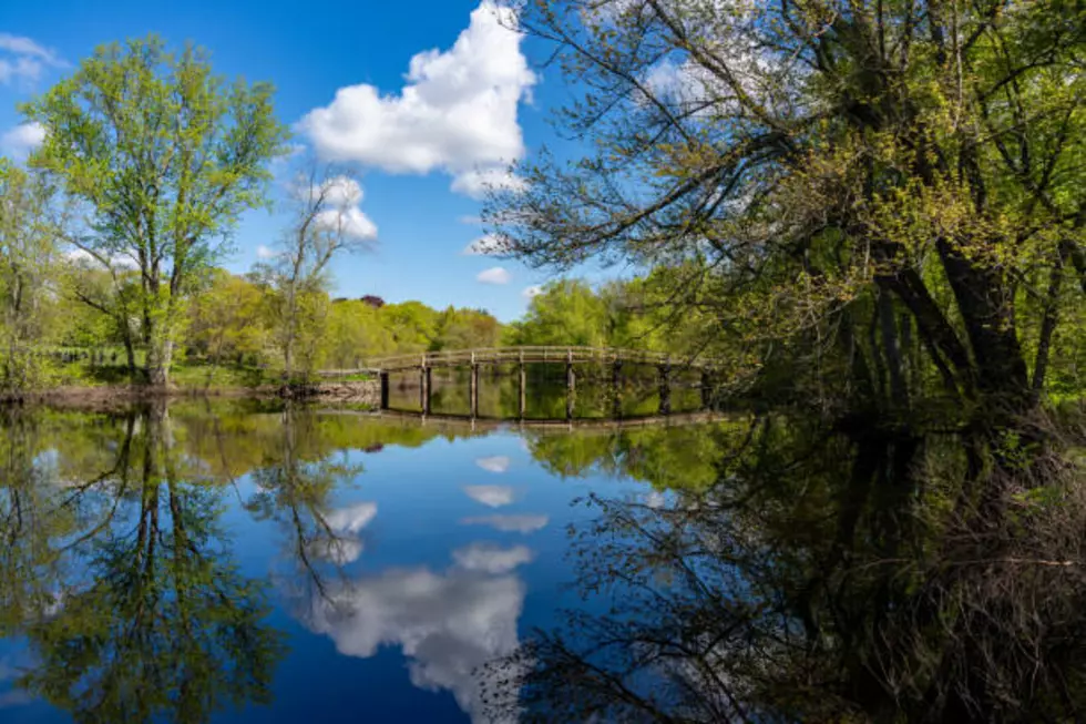 Charming Massachusetts Lake Spot is the Absolute Prettiest Lake in the State