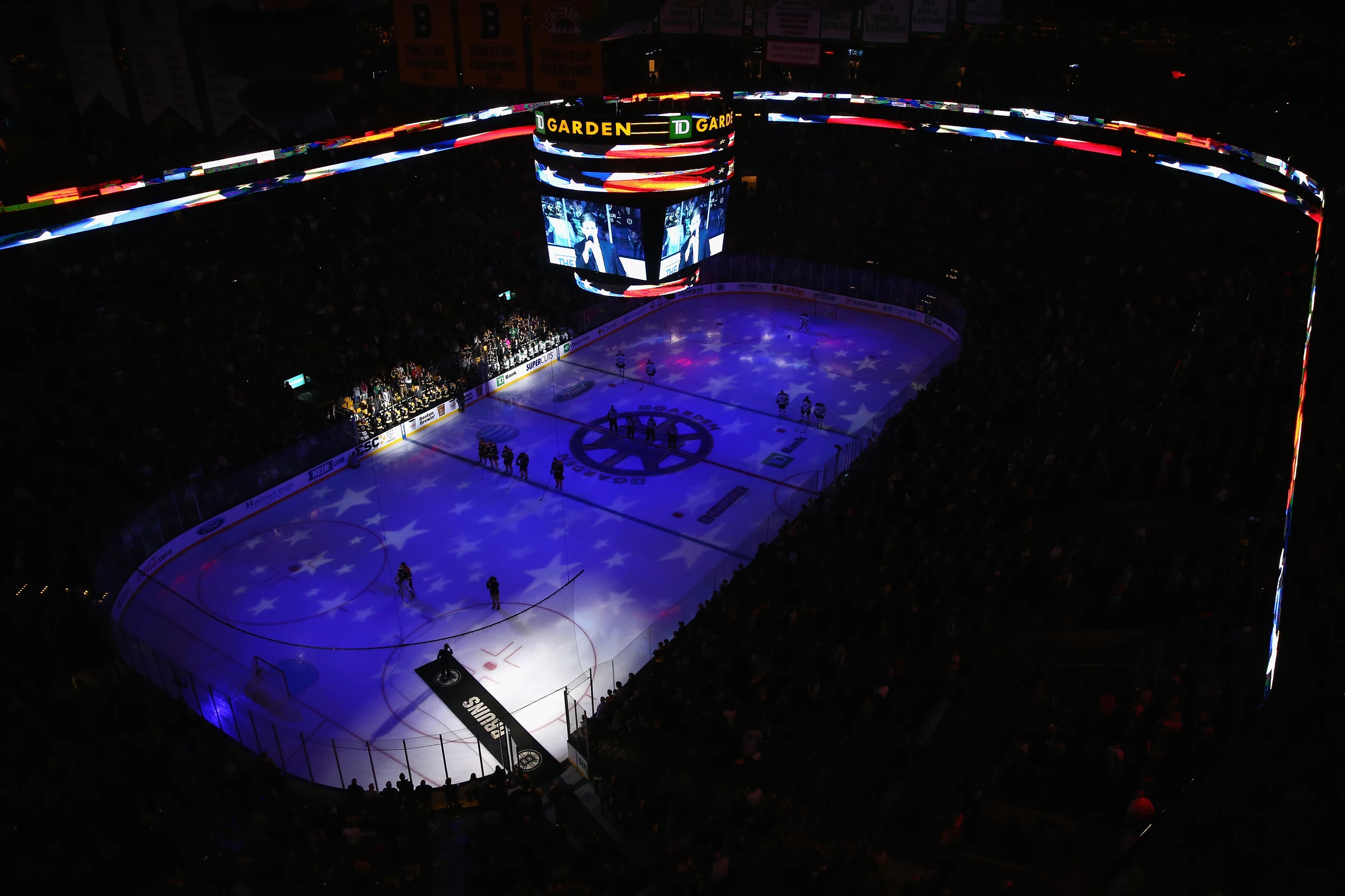 Tom Brady narrates incredible Boston Bruins hype video